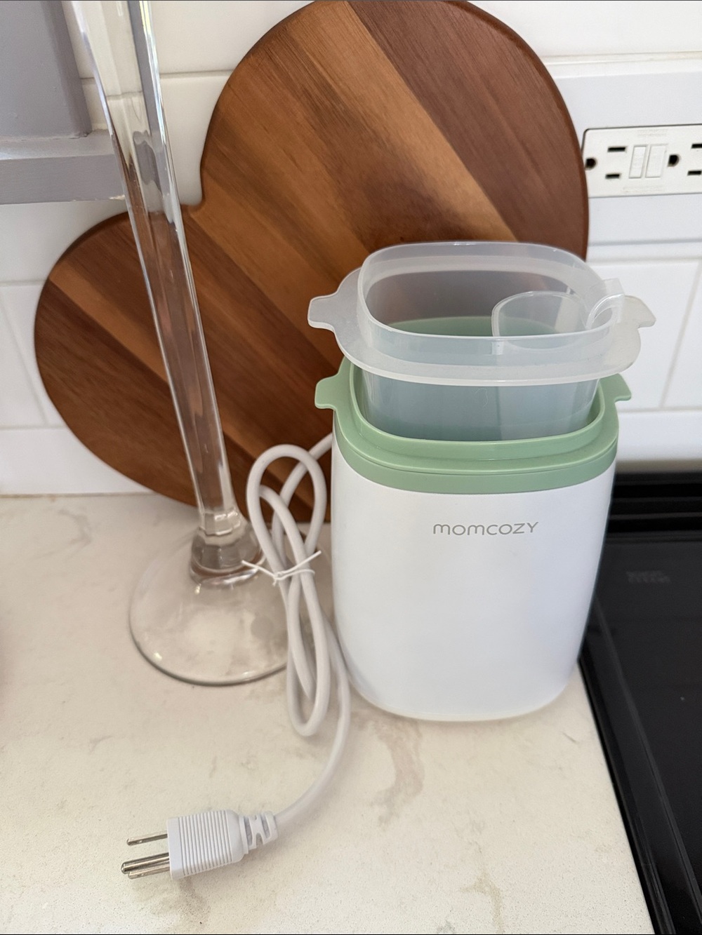 Momcozy Electric Bottle Warmer in White and Mint